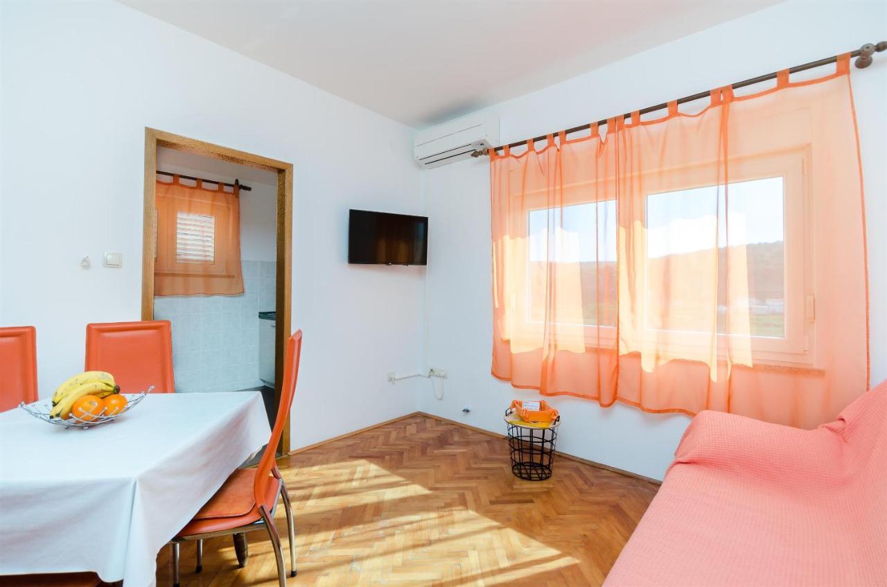 Apartments Mirjana B 洛帕 外观 照片