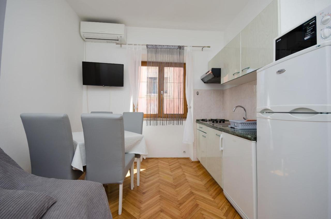 Apartments Mirjana B 洛帕 外观 照片