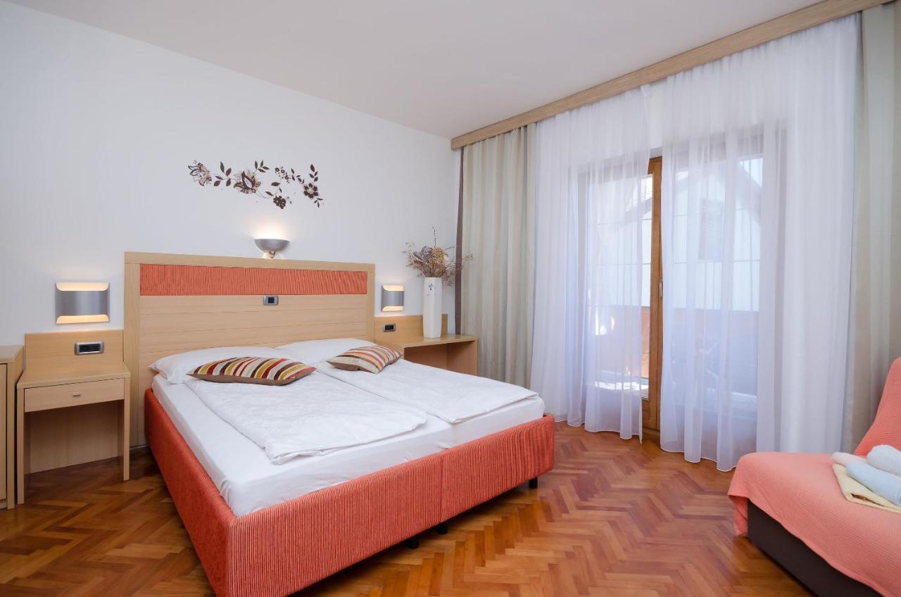 Apartments Mirjana B 洛帕 外观 照片